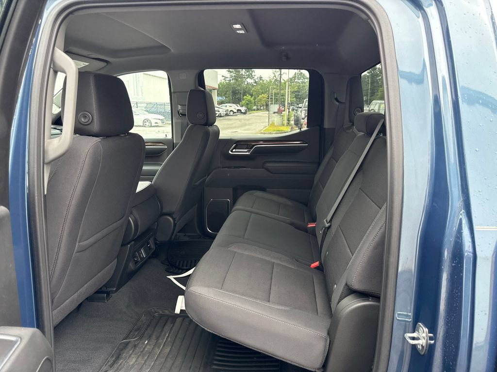 Used 2024 Chevrolet Silverado 1500 LT AWD/4WD image 11
