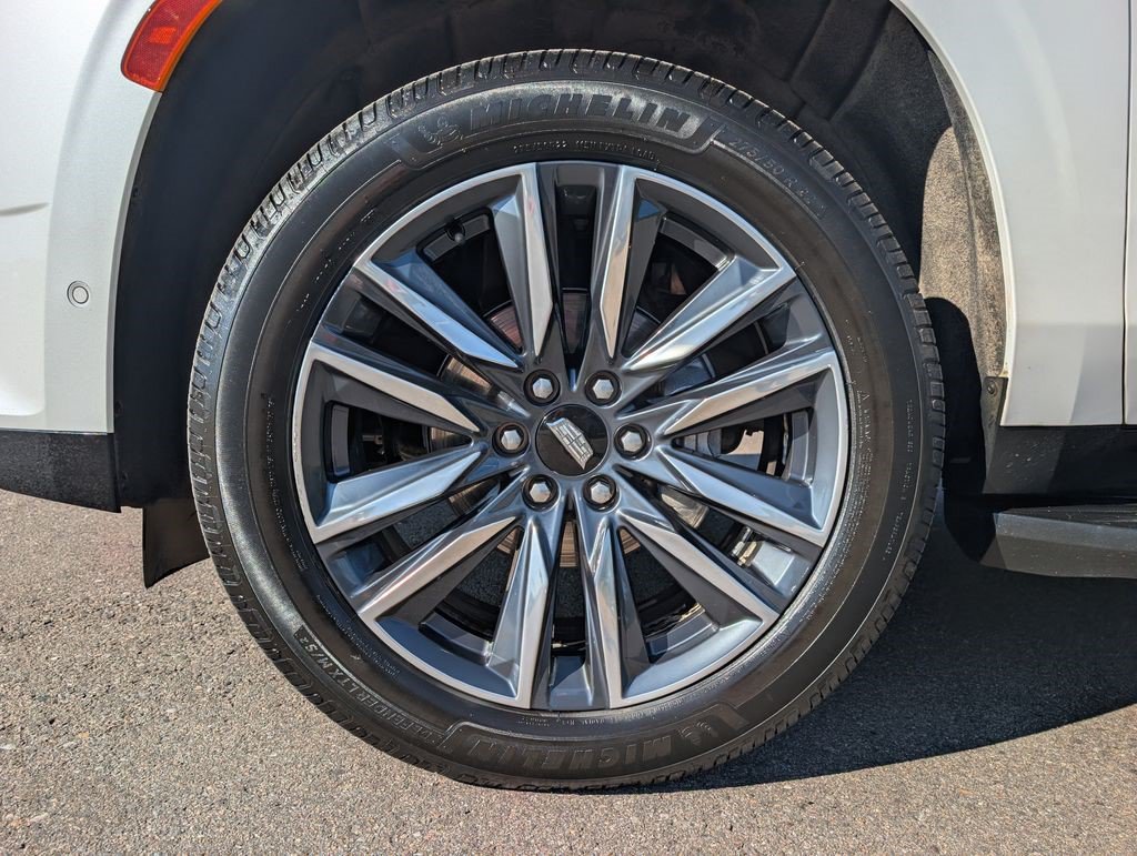 Certified 2022 Cadillac Escalade Sport w/ Touring Package AWD/4WD image 11