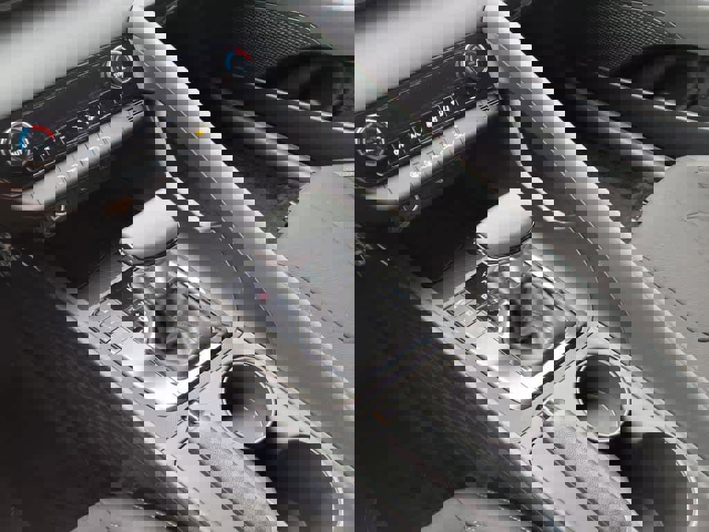 New 2025 Hyundai Elantra Sport w/ Cargo Package image 19