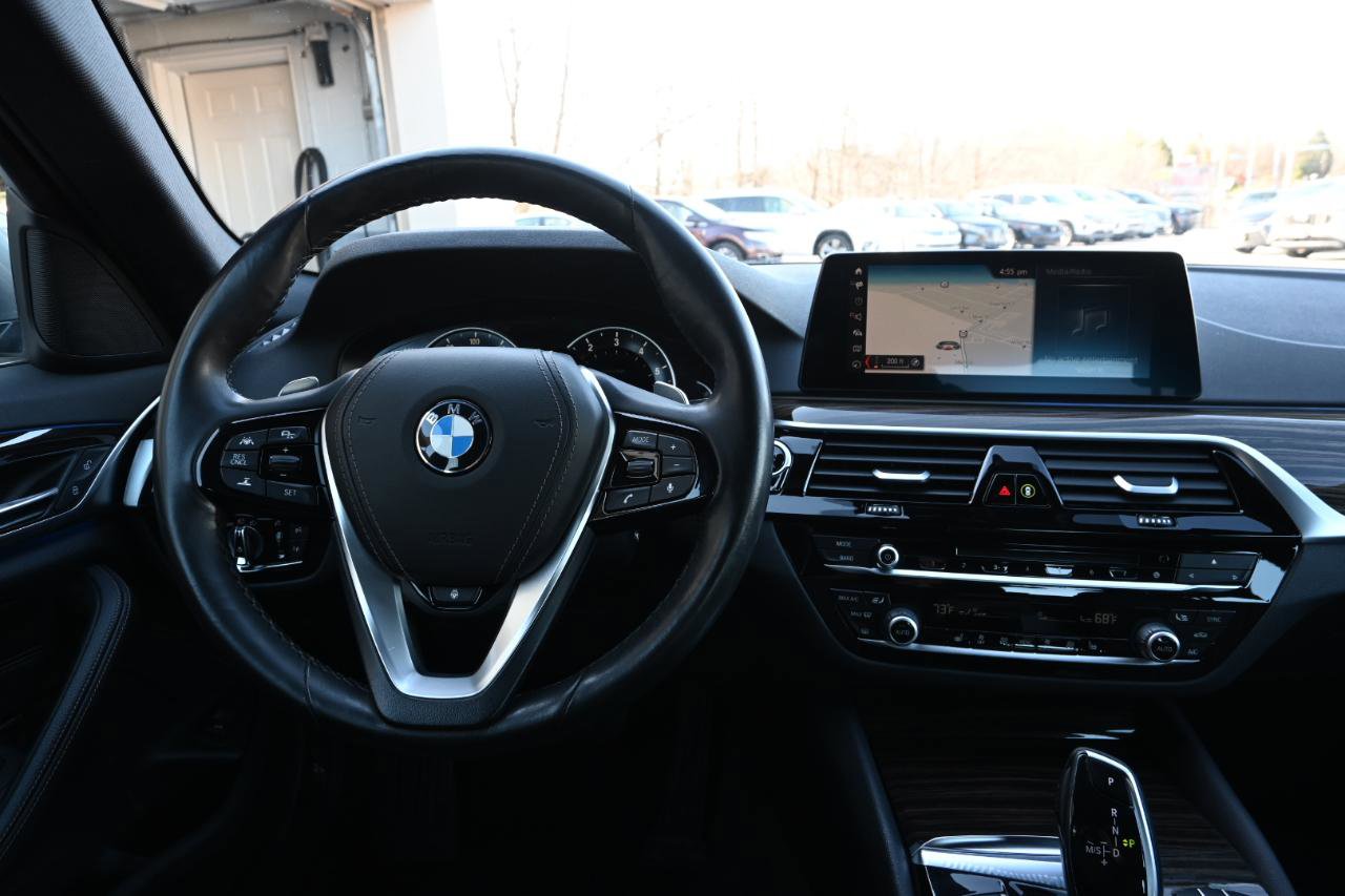 Used 2019 BMW 530i xDrive image 29