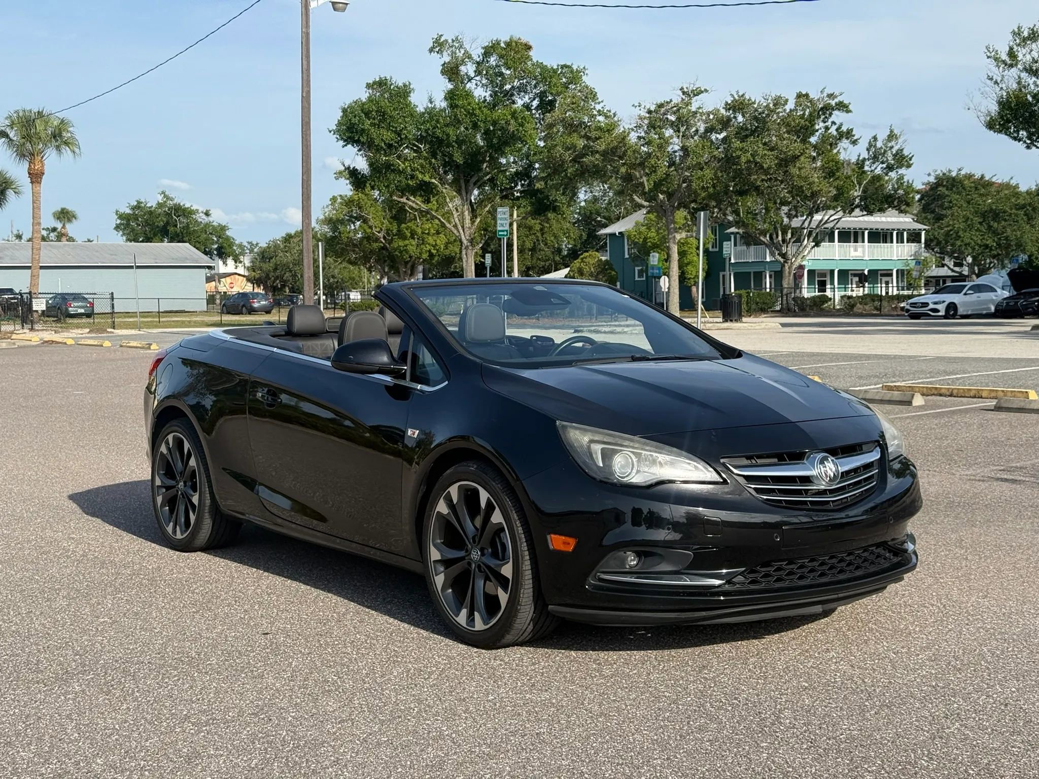 Used 2018 Buick Cascada Premium FWD image 1