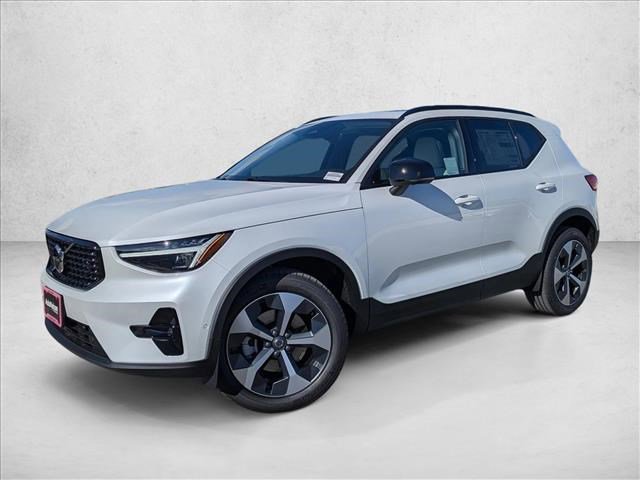 New 2026 Volvo XC40 B5 Plus w/ Protection Package Premier