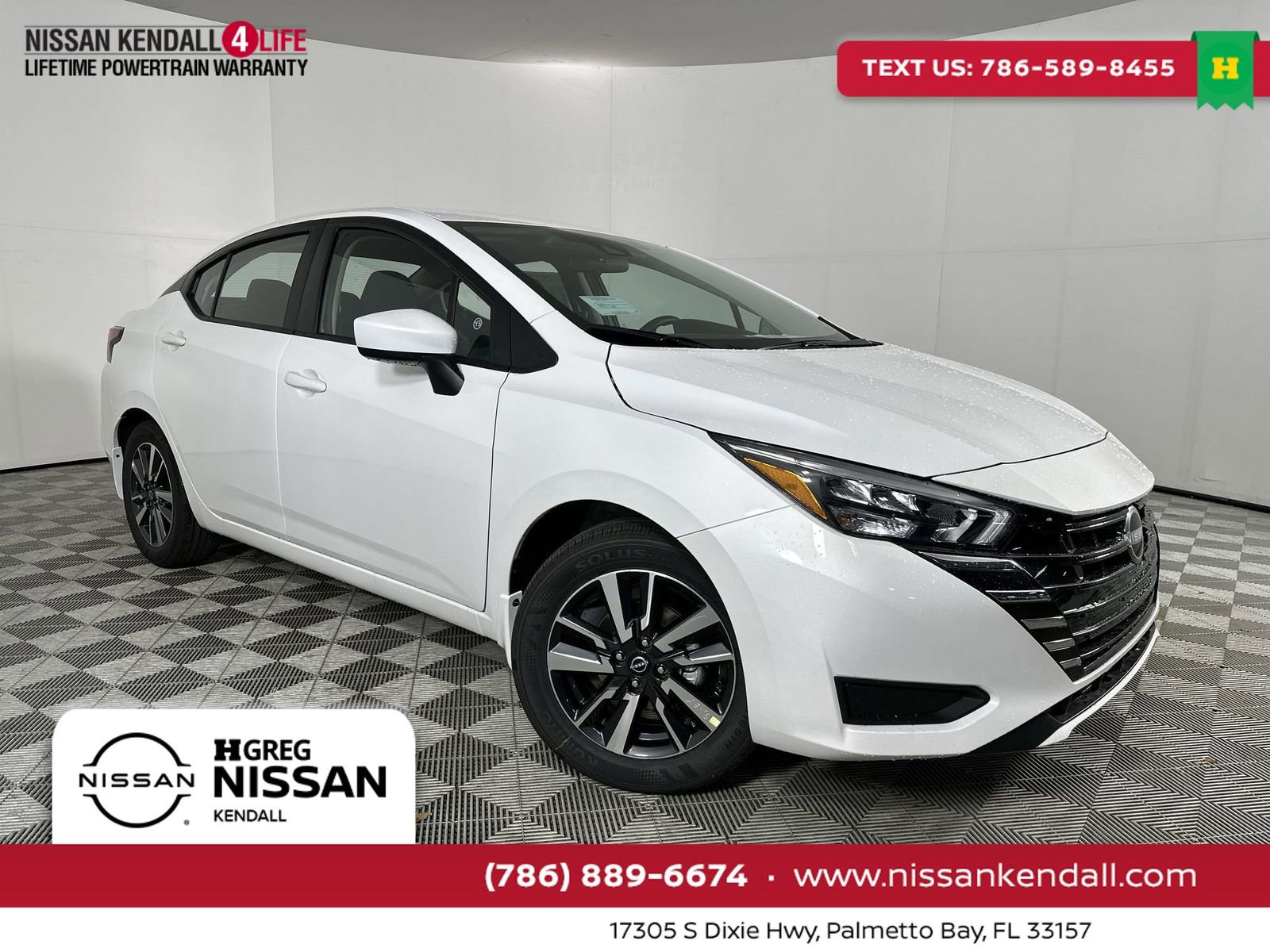 New 2025 Nissan Versa SV w/ Trunk Package FWD image 1