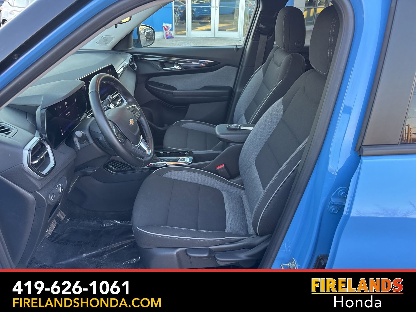 Used 2024 Chevrolet TrailBlazer LT w/ LT Cold Weather Package image 12