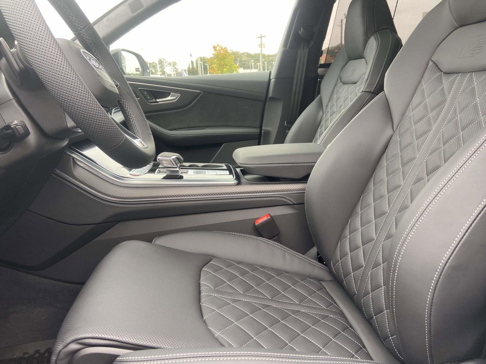 New 2026 Audi SQ8 Prestige image 17