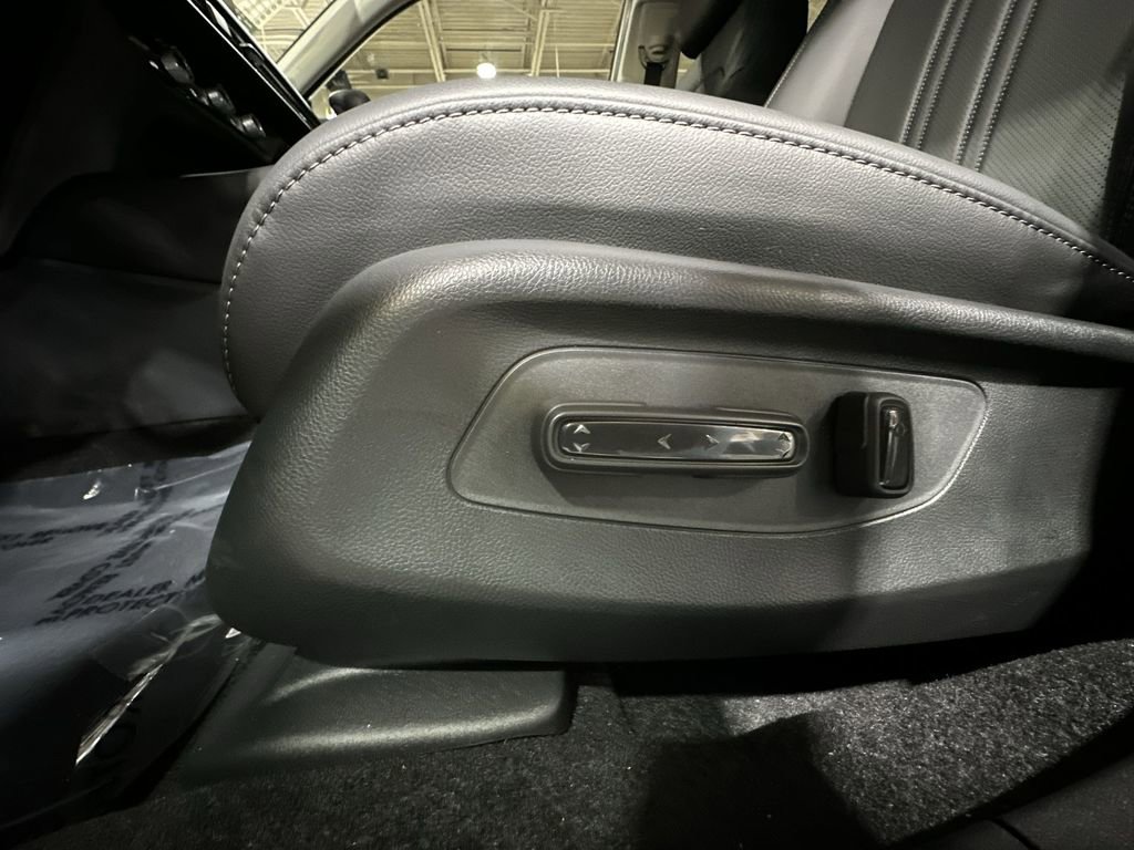 New 2026 Honda HR-V EX-L image 14