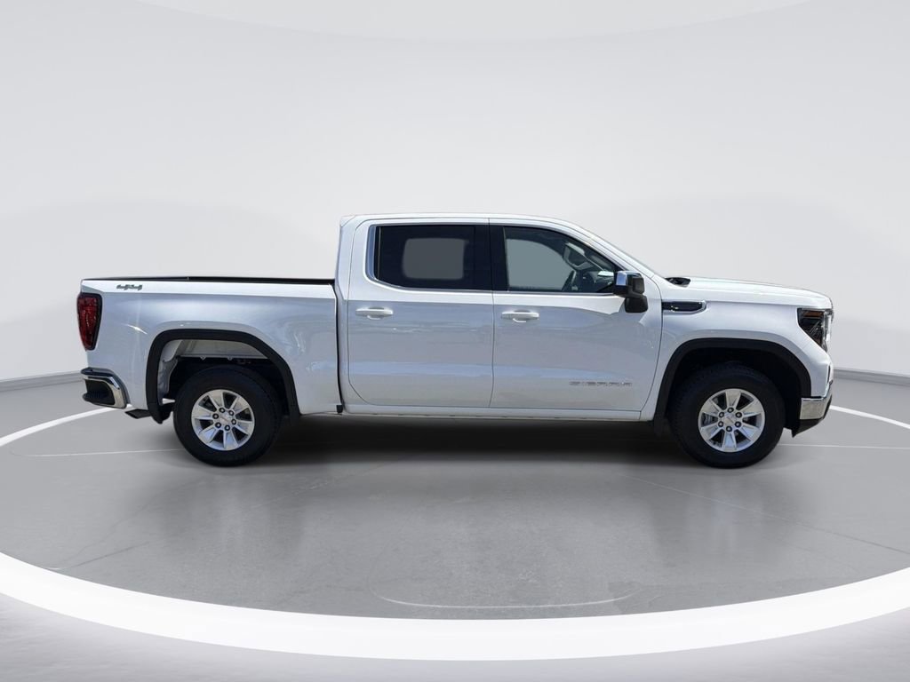 Used 2024 GMC Sierra 1500 SLE image 3