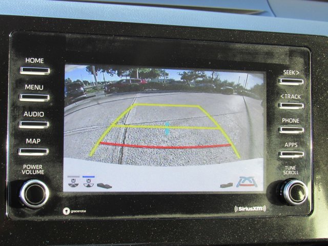 Used 2024 Toyota Camry SE image 14