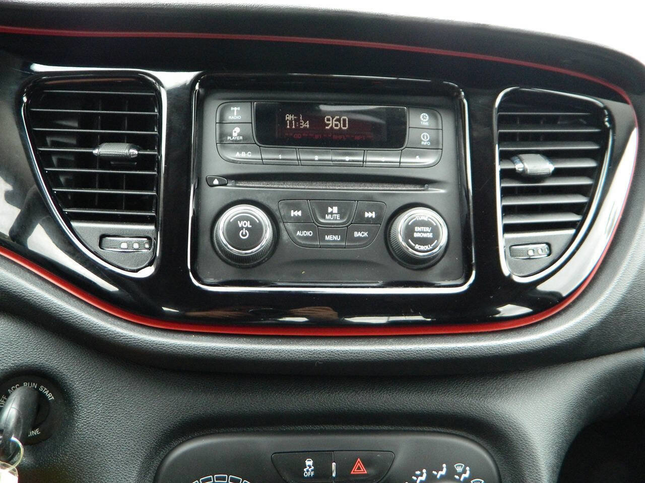 Used 2016 Dodge Dart SXT image 19
