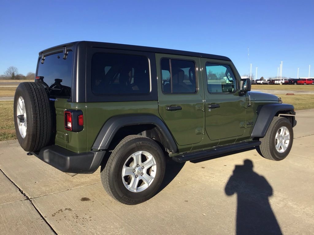 Used 2023 Jeep Wrangler Sport S image 6