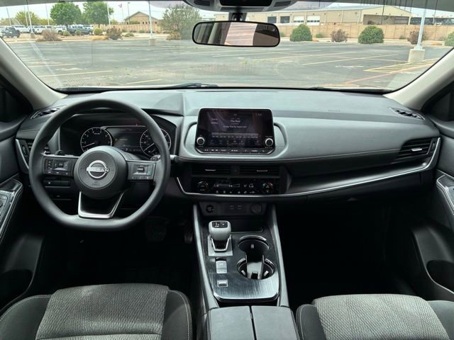 Certified 2024 Nissan Rogue SV FWD image 15