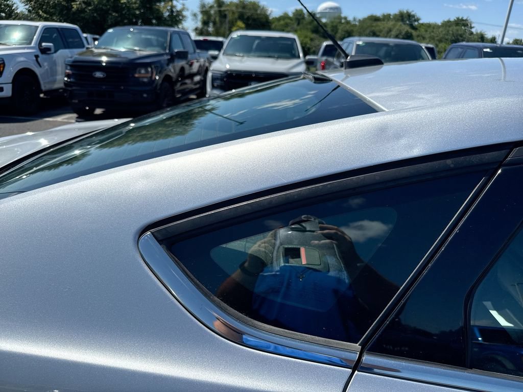 Used 2014 Ford Fusion SE FWD image 29
