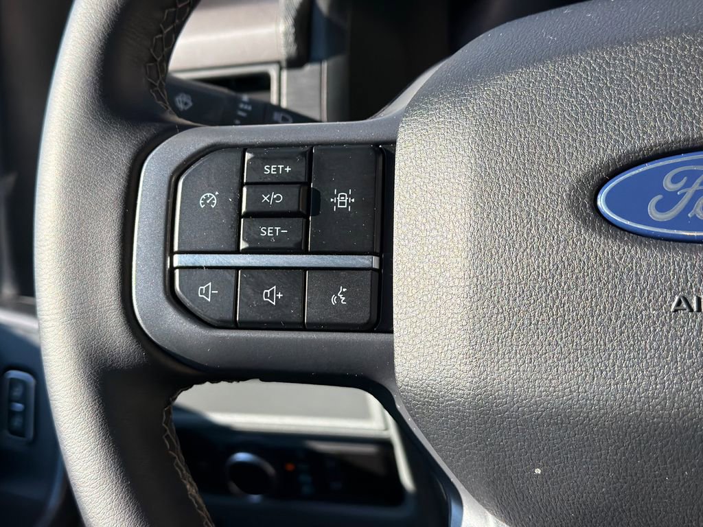 Used 2025 Ford F150 Lightning XLT image 22