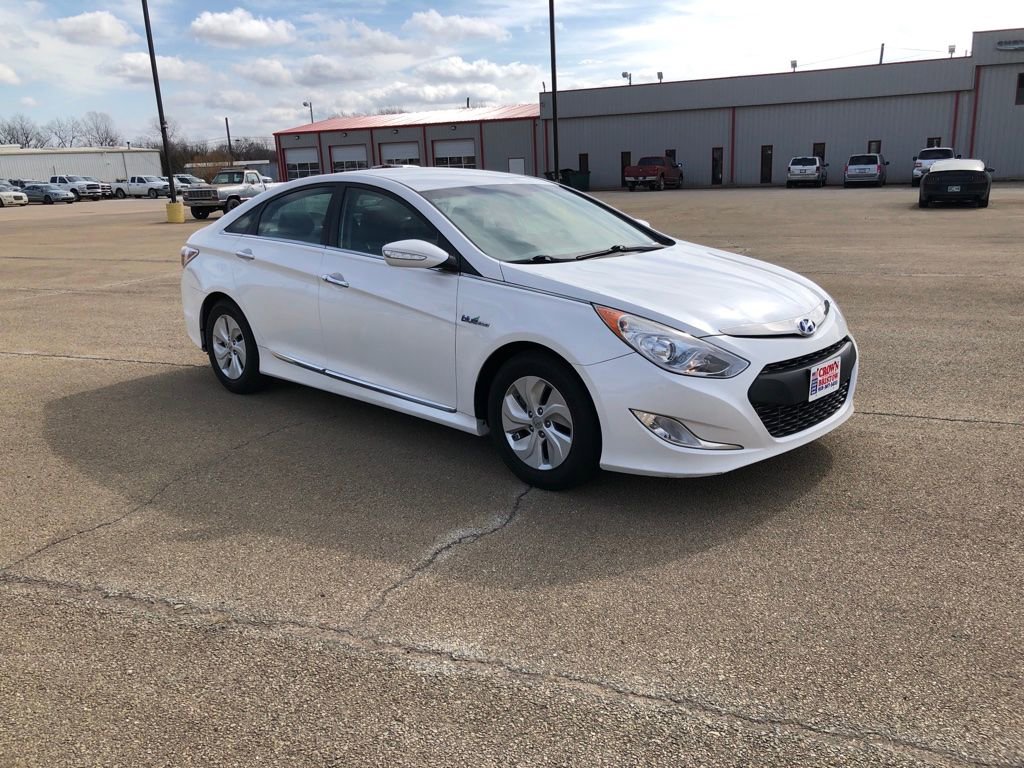 Used 2014 Hyundai Sonata Hybrid image 1