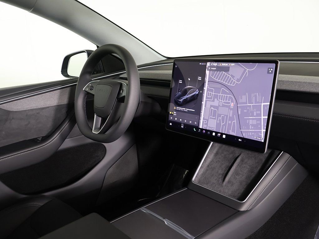 Used 2026 Tesla Model Y Long Range image 29