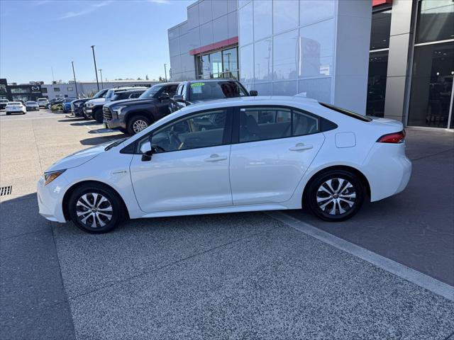Certified 2021 Toyota Corolla LE FWD image 4