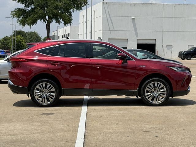 Used 2021 Toyota Venza XLE w/ Softex Package AWD/4WD image 3
