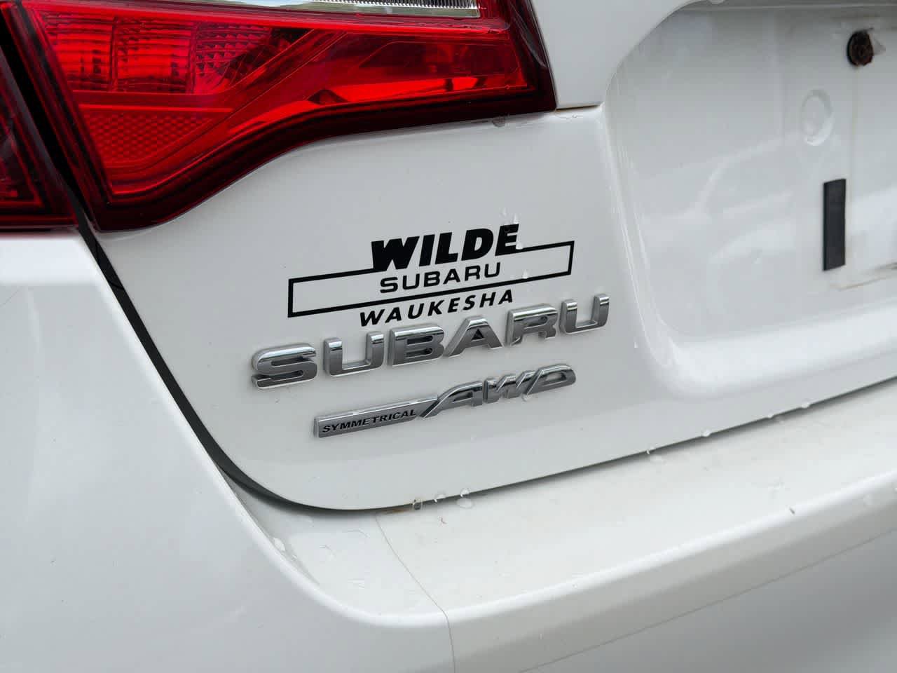 Used 2016 Subaru Legacy 2.5i Premium AWD/4WD image 17