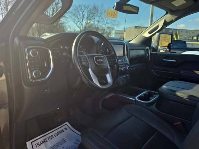 Used 2023 GMC Sierra 3500 SLT w/ SLT Convenience Package image 3
