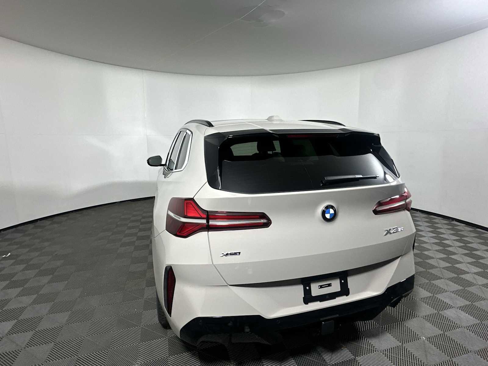 New 2026 BMW X3 xDrive30 w/ M Sport Package image 3