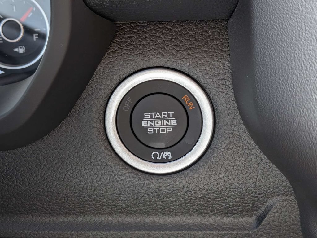 New 2026 RAM 1500 Express AWD/4WD image 29