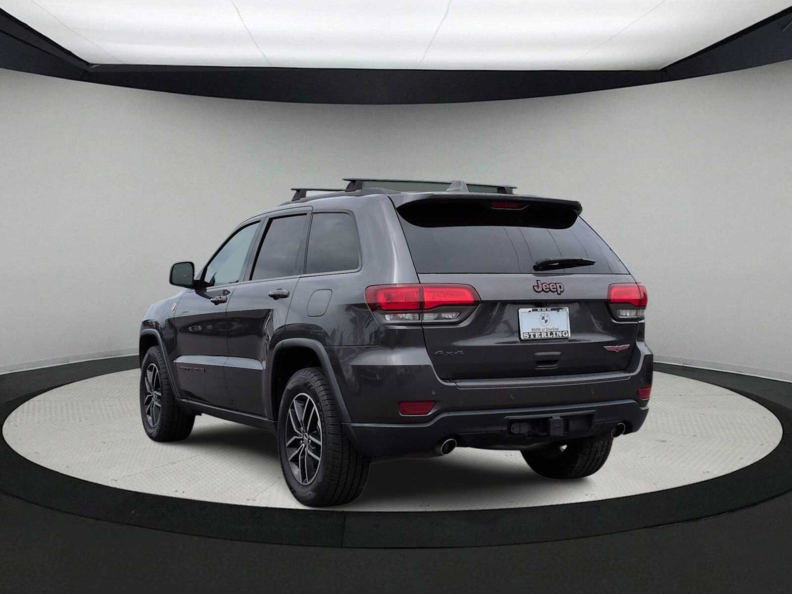 Used 2017 Jeep Grand Cherokee Trailhawk AWD/4WD image 6