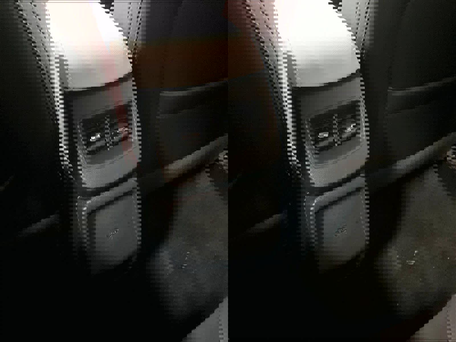 Used 2025 Chevrolet Equinox EV LT image 27