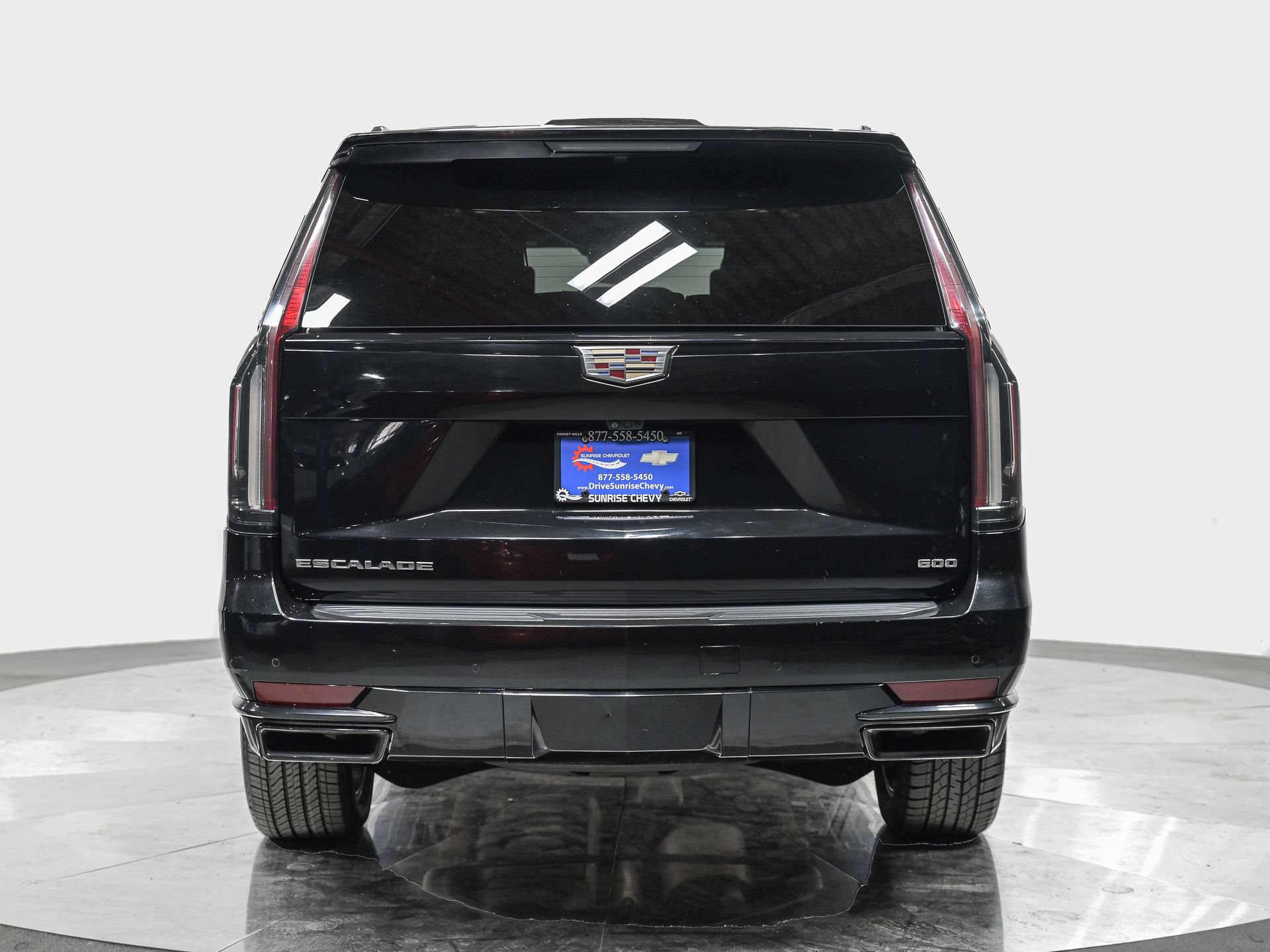 Used 2021 Cadillac Escalade ESV Sport w/ Driver Assist Tech Package AWD/4WD image 5