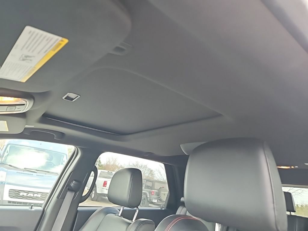 Used 2023 Dodge Durango GT image 17