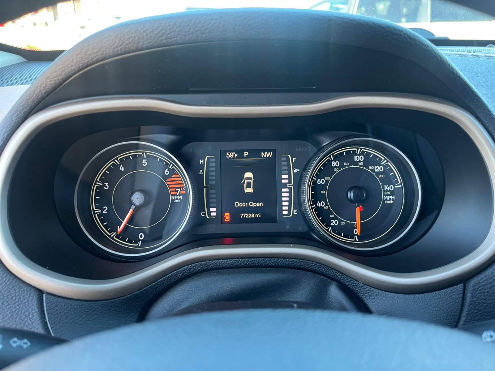 Used 2018 Jeep Cherokee Latitude image 10