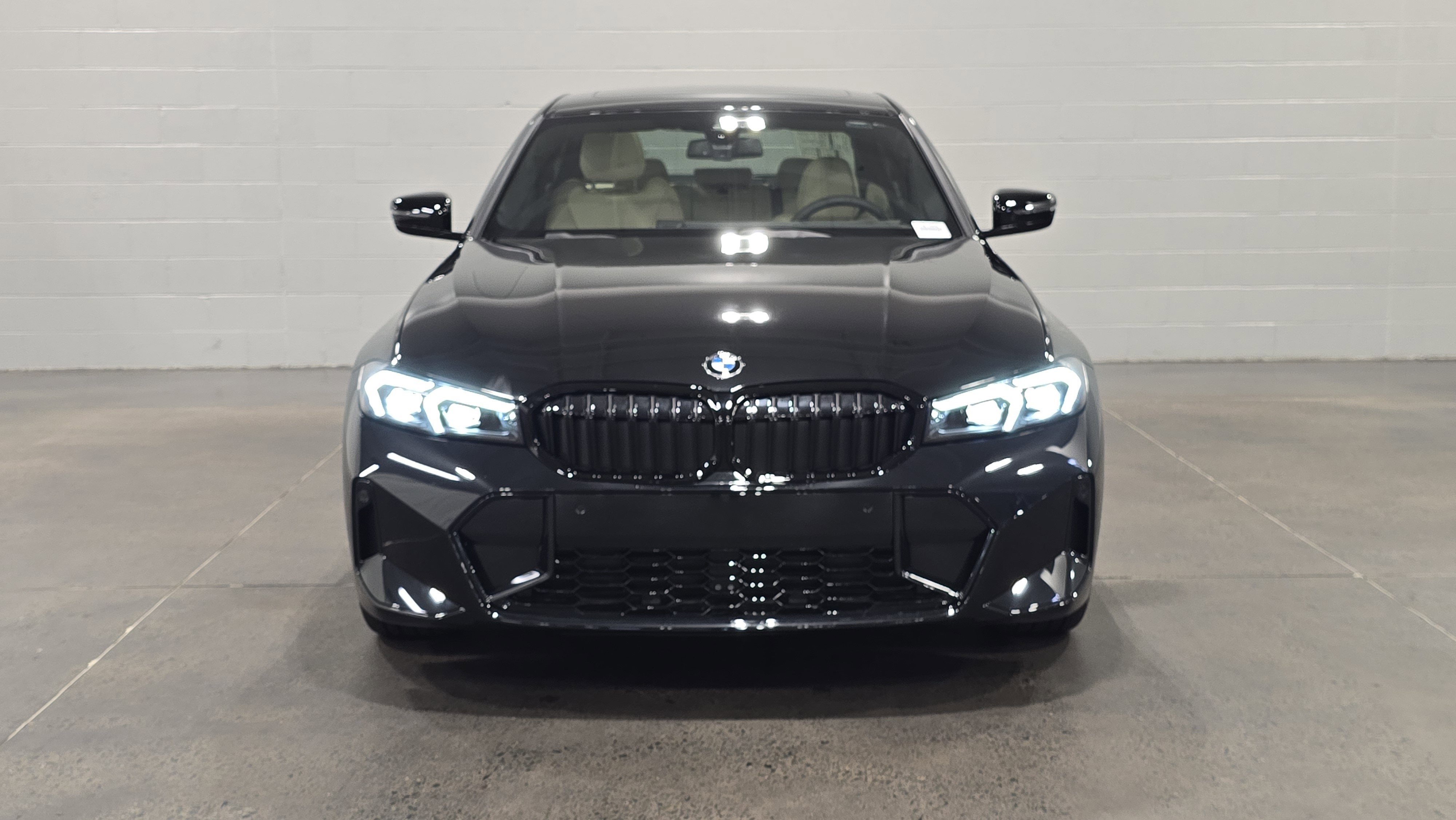 Used 2026 BMW 330i Sedan w/ M Sport Package RWD image 2
