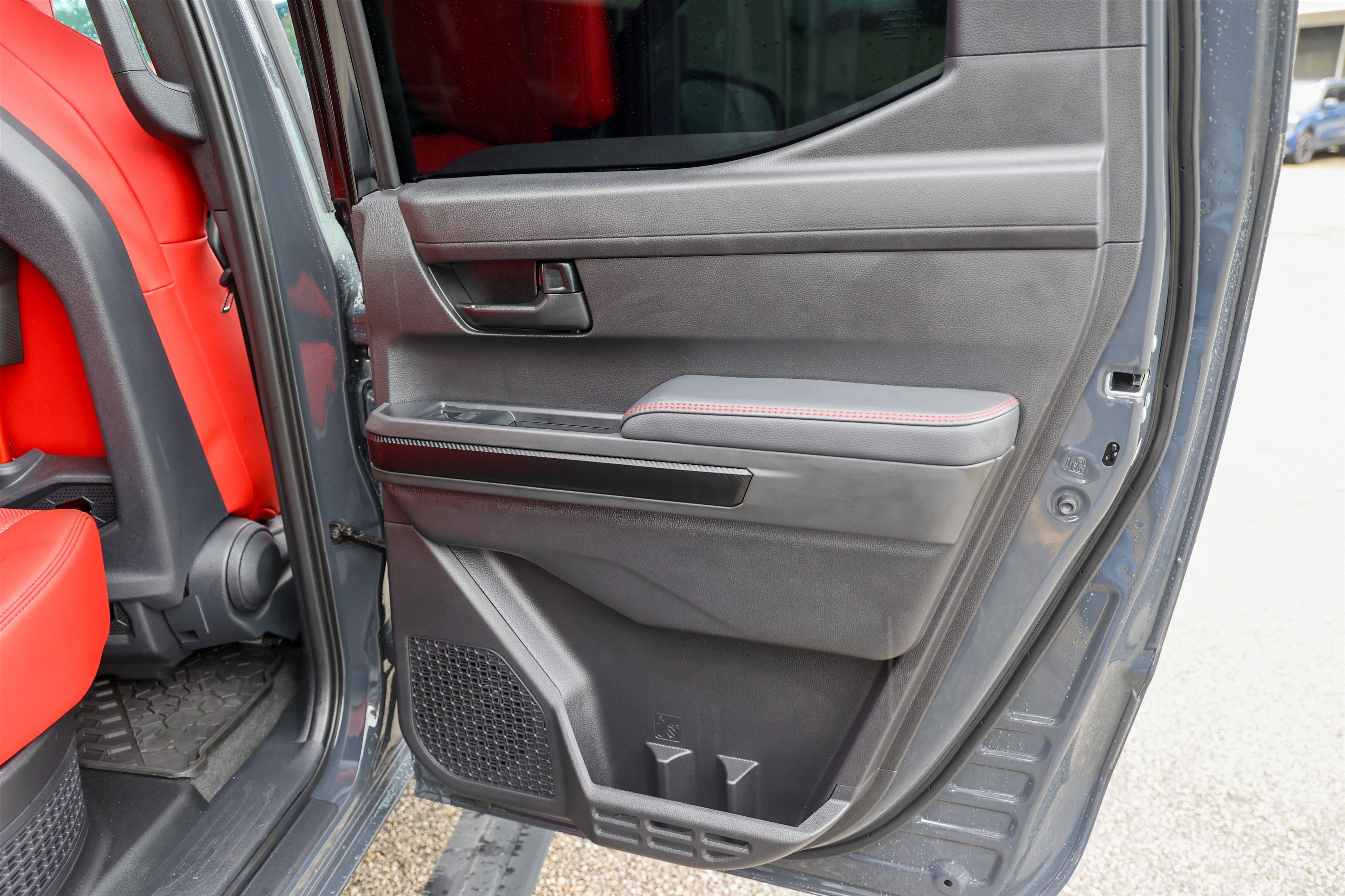Certified 2025 Toyota Tacoma TRD Pro AWD/4WD image 33