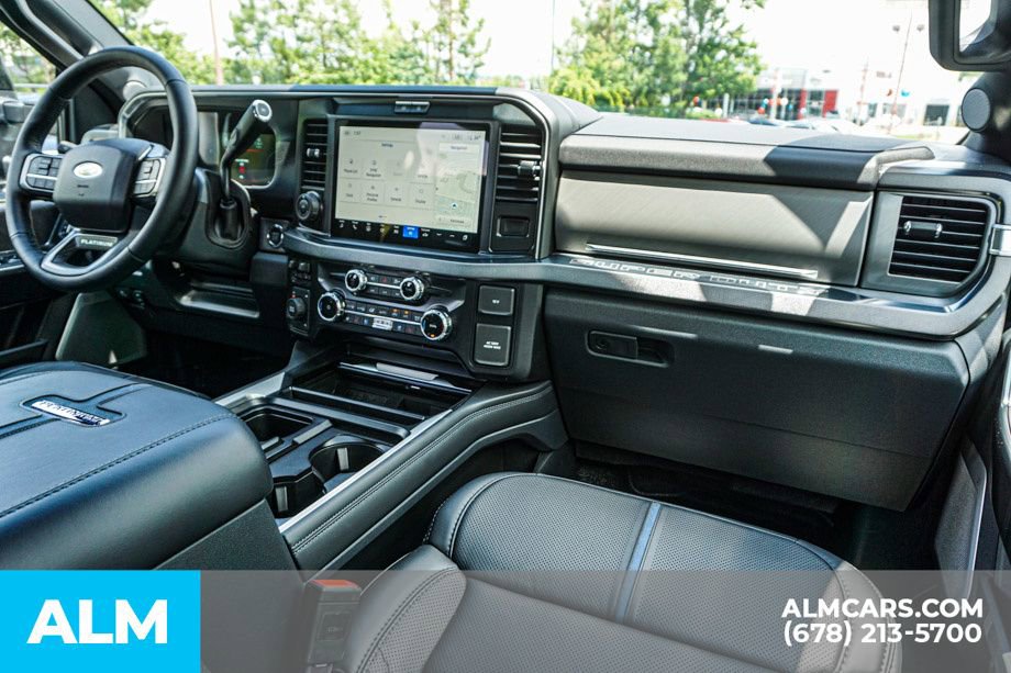 Used 2025 Ford F450 Platinum w/ FX4 Off-Road Package image 24