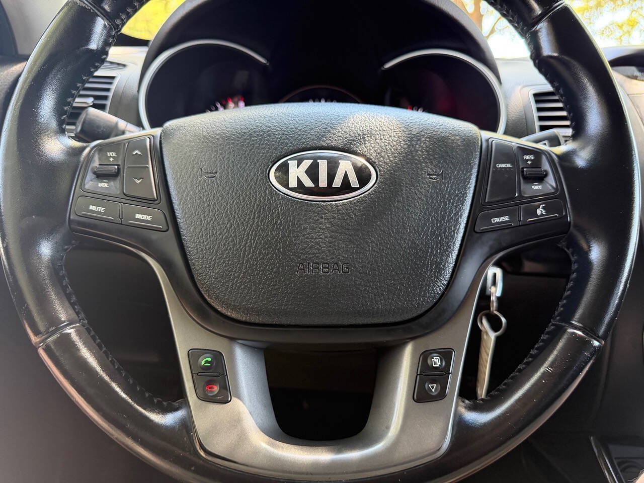 Used 2015 Kia Sorento LX AWD/4WD image 23