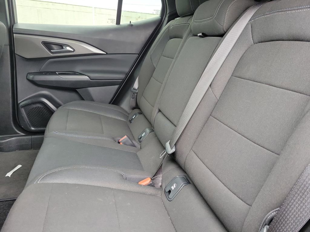 Used 2026 Chevrolet Equinox EV LT FWD image 9