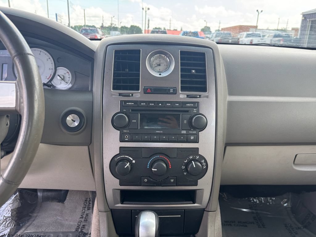 Used 2007 Chrysler 300 Touring RWD image 25