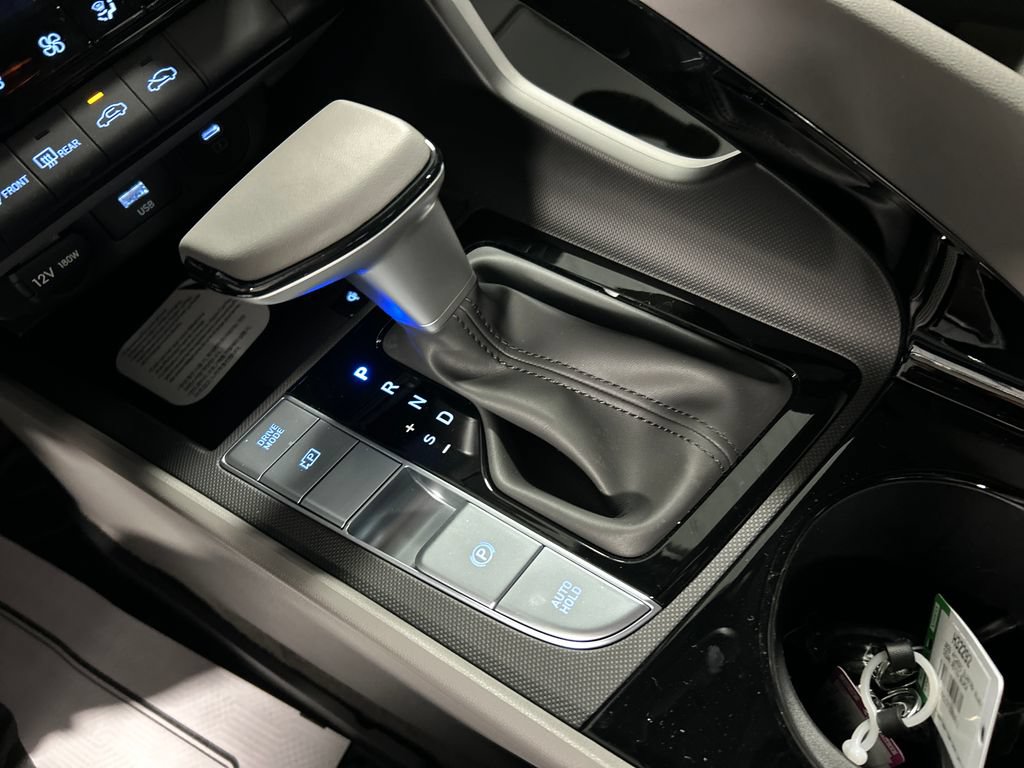 New 2026 Hyundai Elantra SEL FWD image 18