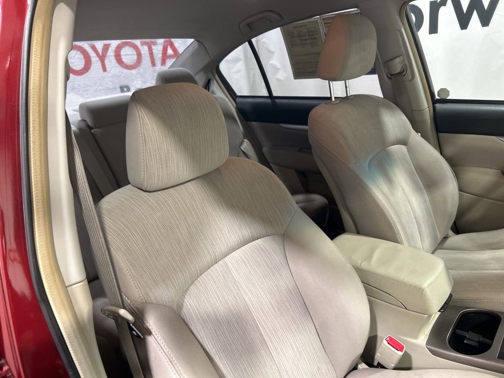 Used 2014 Subaru Legacy 2.5i Premium image 14