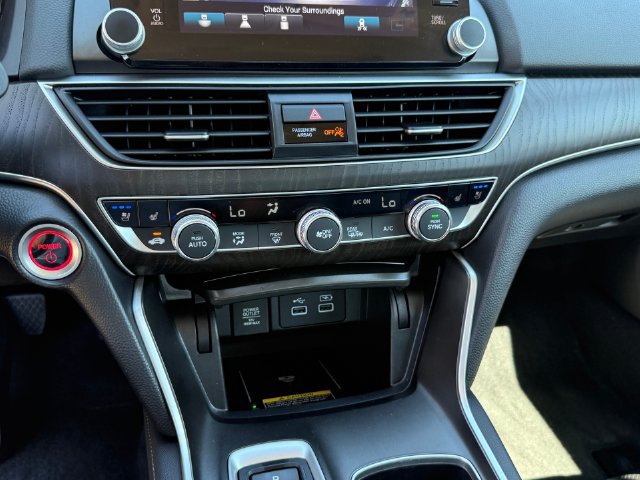 Used 2022 Honda Accord Touring image 17