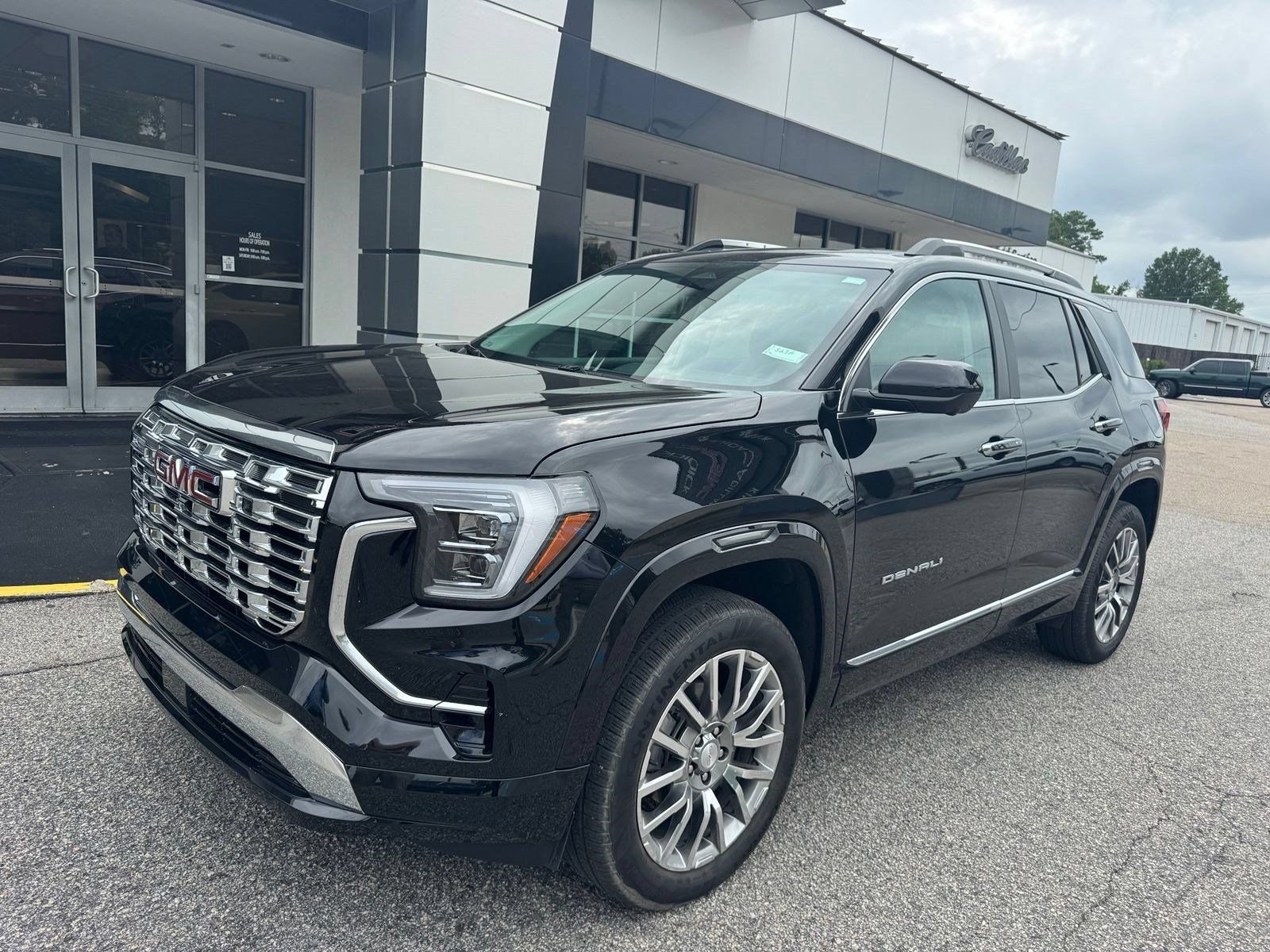 Certified 2026 GMC Terrain Denali AWD/4WD image 2