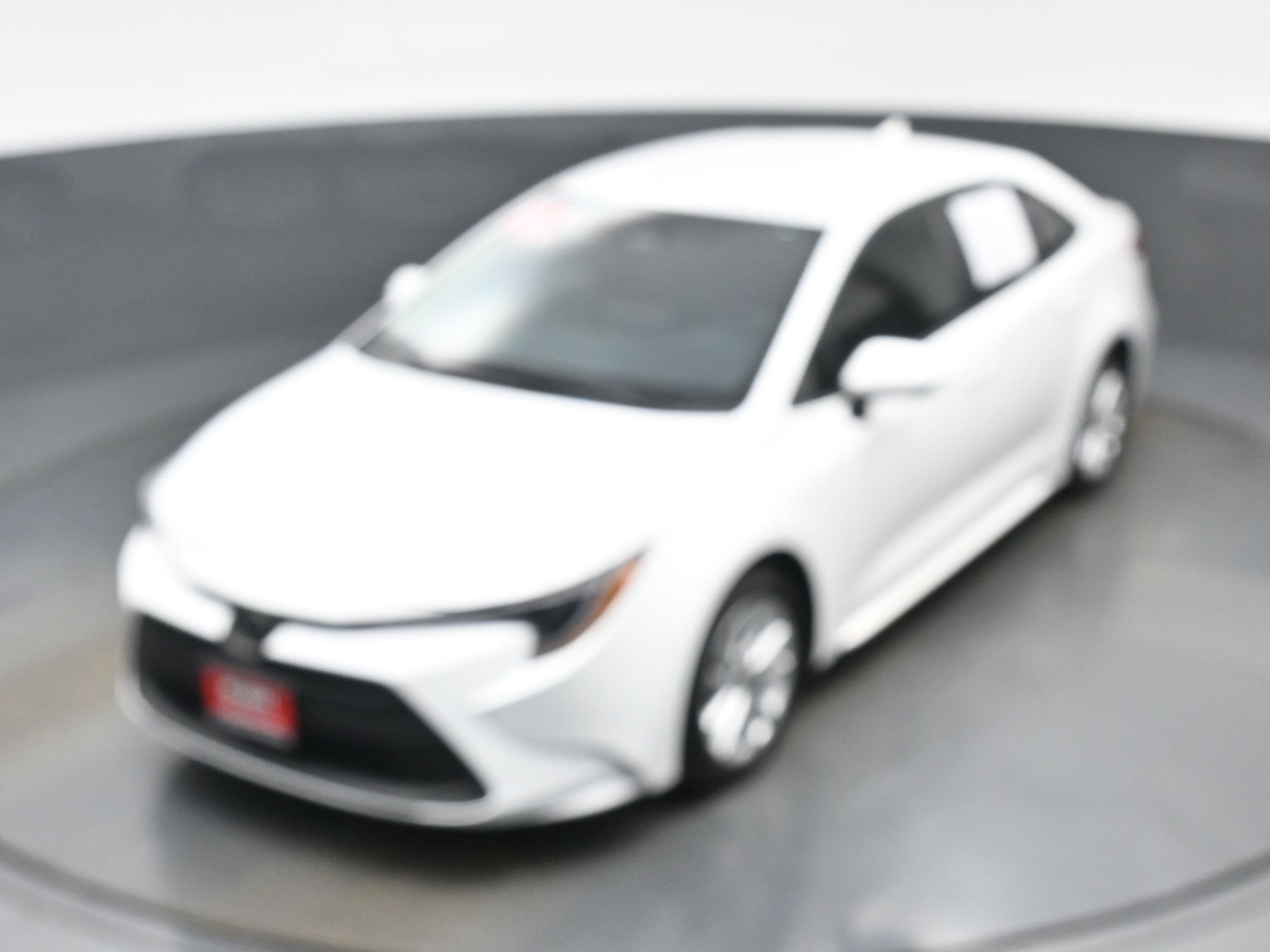 Used 2025 Toyota Corolla LE w/ LE Premium Package image 35