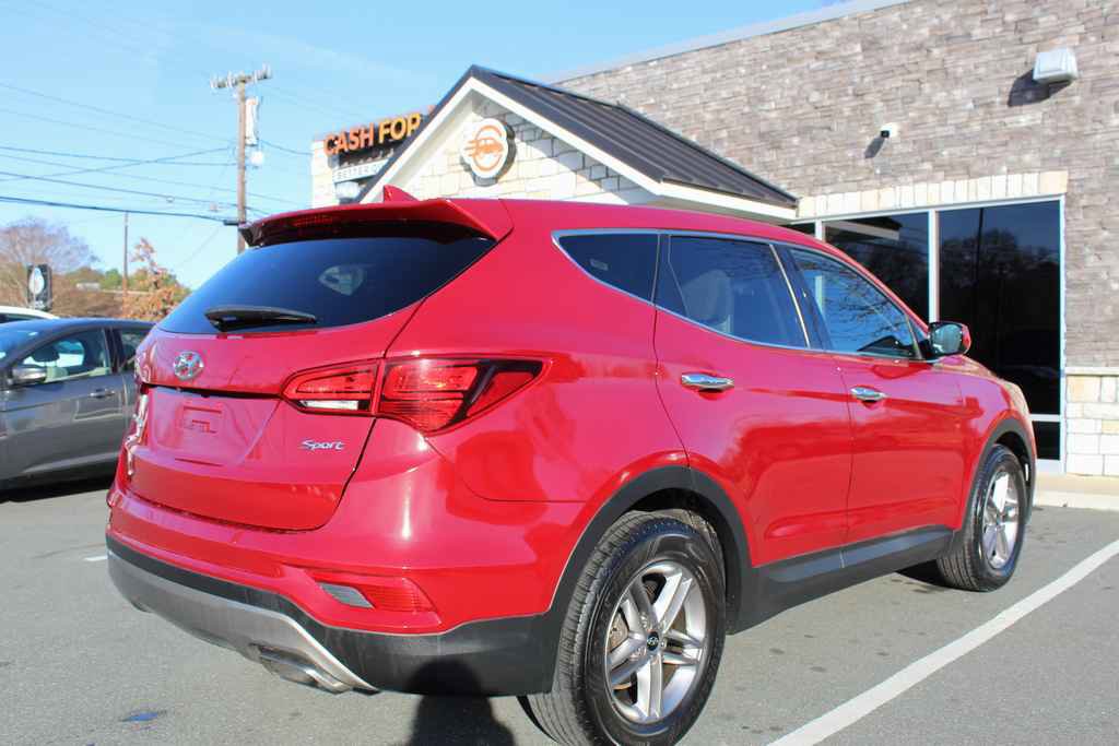 Used 2017 Hyundai Santa Fe Sport FWD image 5
