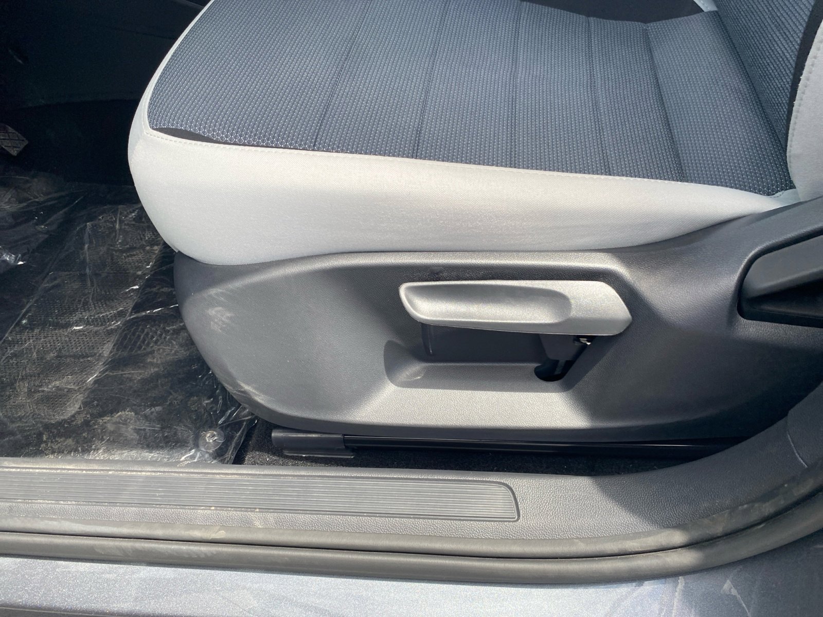 New 2025 Volkswagen Taos S image 14