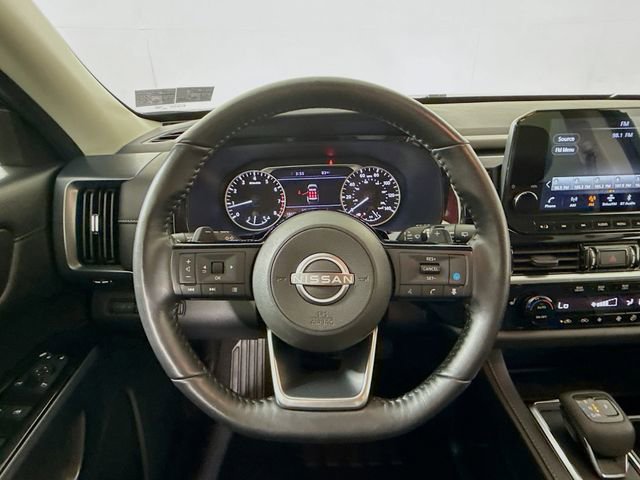 Certified 2023 Nissan Pathfinder SL w/ Lighting Package (N92) image 12