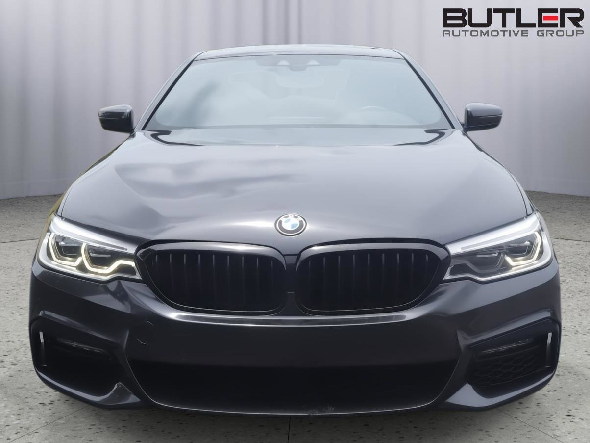 Used 2020 BMW 540i w/ M Sport Package RWD image 2