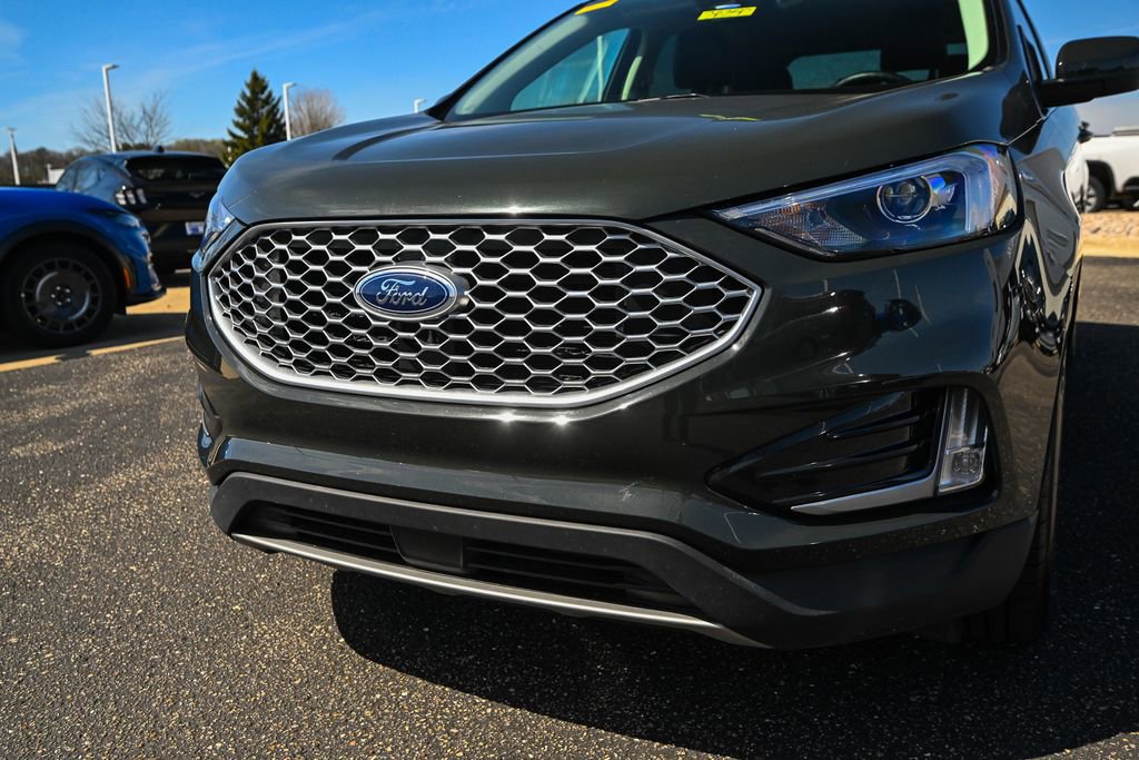 Used 2024 Ford Edge SEL w/ Convenience Package AWD/4WD image 11