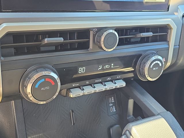 Used 2025 Toyota Tacoma TRD Off-Road image 24