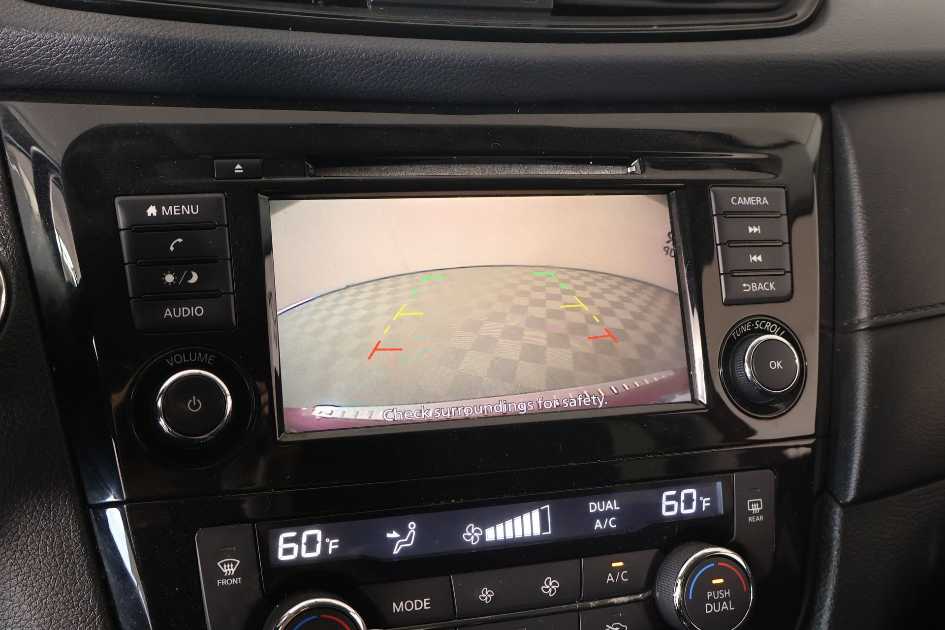 Used 2018 Nissan Rogue SV FWD image 6