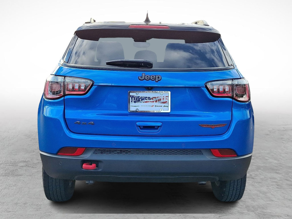 Used 2024 Jeep Compass Trailhawk image 4