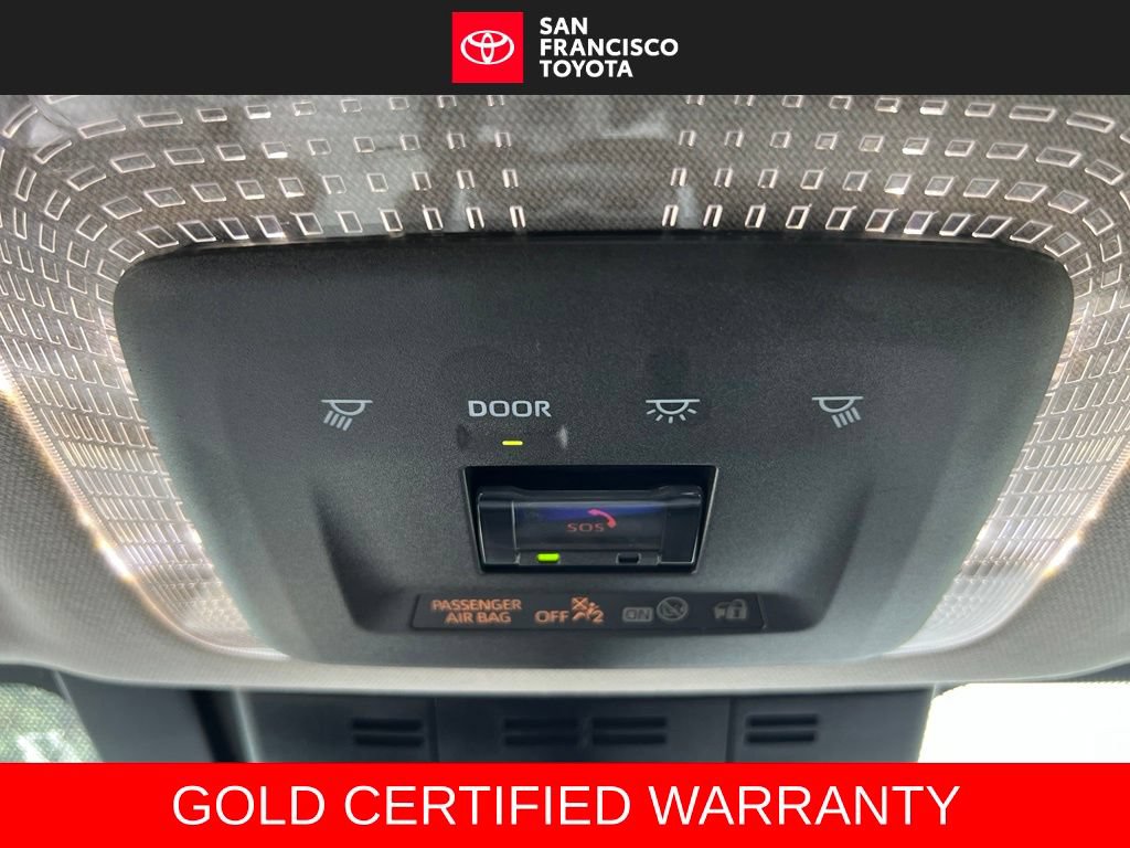Certified 2025 Toyota Prius XLE FWD image 29